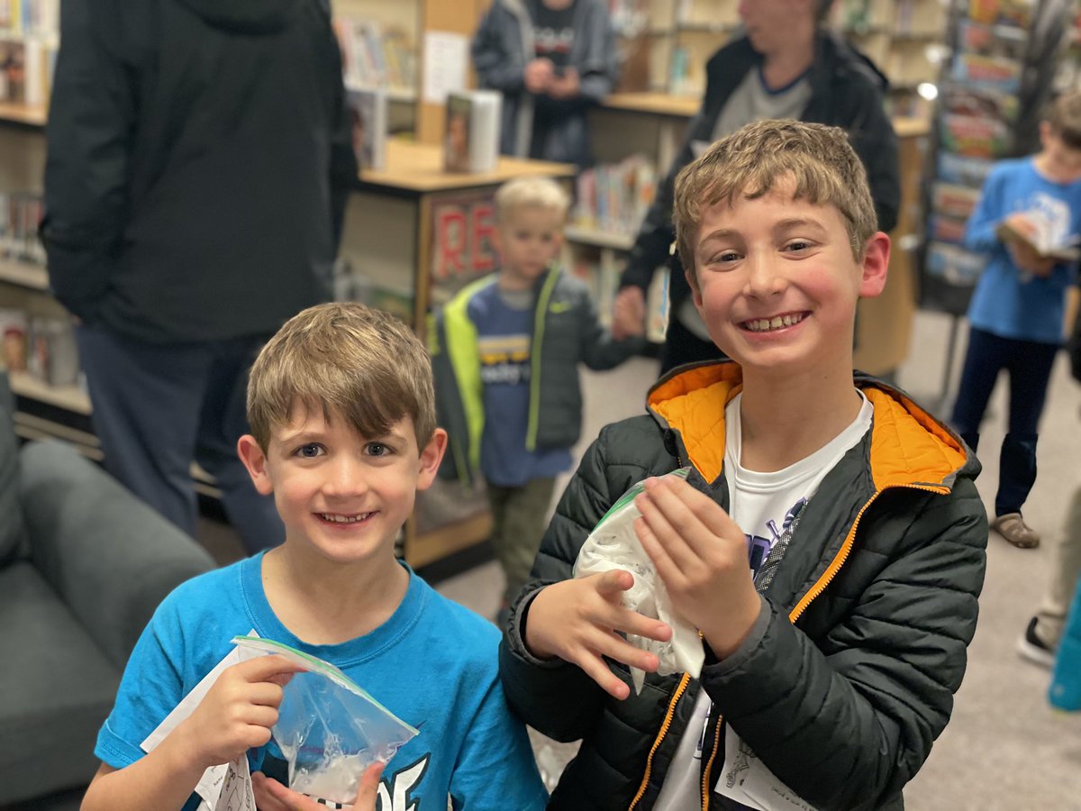 RockyMountElem's tweet photo. Did you love our STEM Night? Such a fun evening! Let’s keep STEM @RockyMountElem by donating to our Foundation so we can keep STEM as part of our specials rotation! We can do it! The Foundation Fundraiser has officially begun! @FoundationRME https://t.co/DNkJG9AiXs