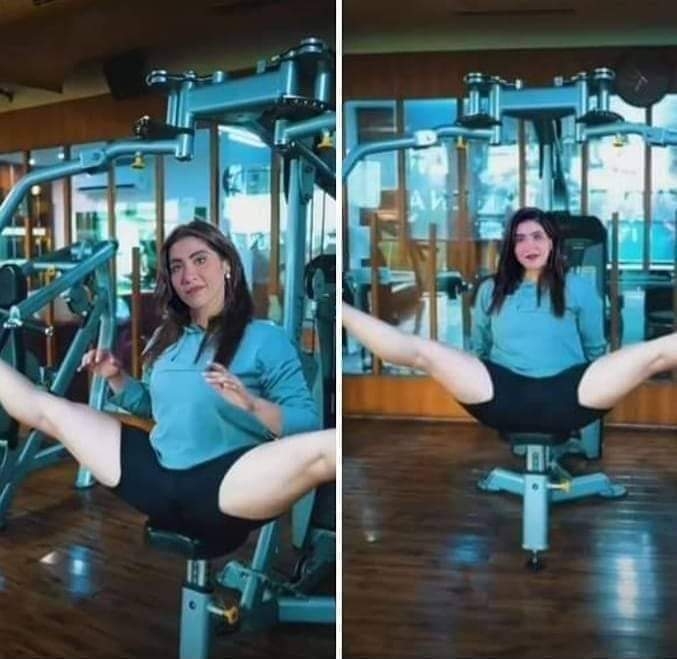 Muhamma74979299's tweet photo. @hinaparvezbutt Or isi khushi my uski sali ny sab k leay rasta khol dia hy 🫡🫡🫡🫡 https://t.co/VNHu0j2lOD
