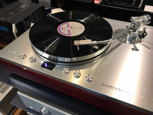 avac_japan's tweet photo. 現在Classic馬車道店では、LUXMAN「PD-191A」「EQ-500」が2月5日迄の限定でご試聴可能です。
https://t.co/cejgqujqig

その他にも「D-10X」等LUXMANブランドの顔である名機をフルセットでご用意。是非ともご来店ください。

#luxman #PD191A #EQ500 #D10X #馬車道 https://t.co/9o7VZlLV1a