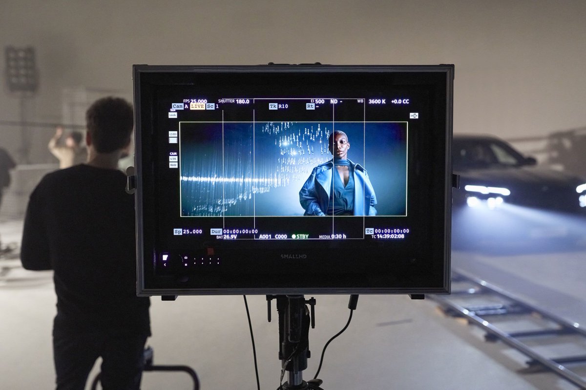 The <a href="/bfi/">BFI</a> have partnered with <a href="/BMW_UK/">BMW UK</a> and <a href="/MichaelaCoel/">Michaela Coel</a> to offer five filmmaking teams the chance to break new ground and quite literally push the boundaries of what our screens can offer.

Full details 👇👇
stories.bfi.org.uk/bmw-challenge/