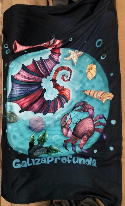 Unha manta da Galiza profunda para combater o frío!!! ❄❄  <a href="/ACostureira2/">A Costureira</a>  

acostureira.com/product/?manta…

#agasallacogalego   
#agasallaengalego