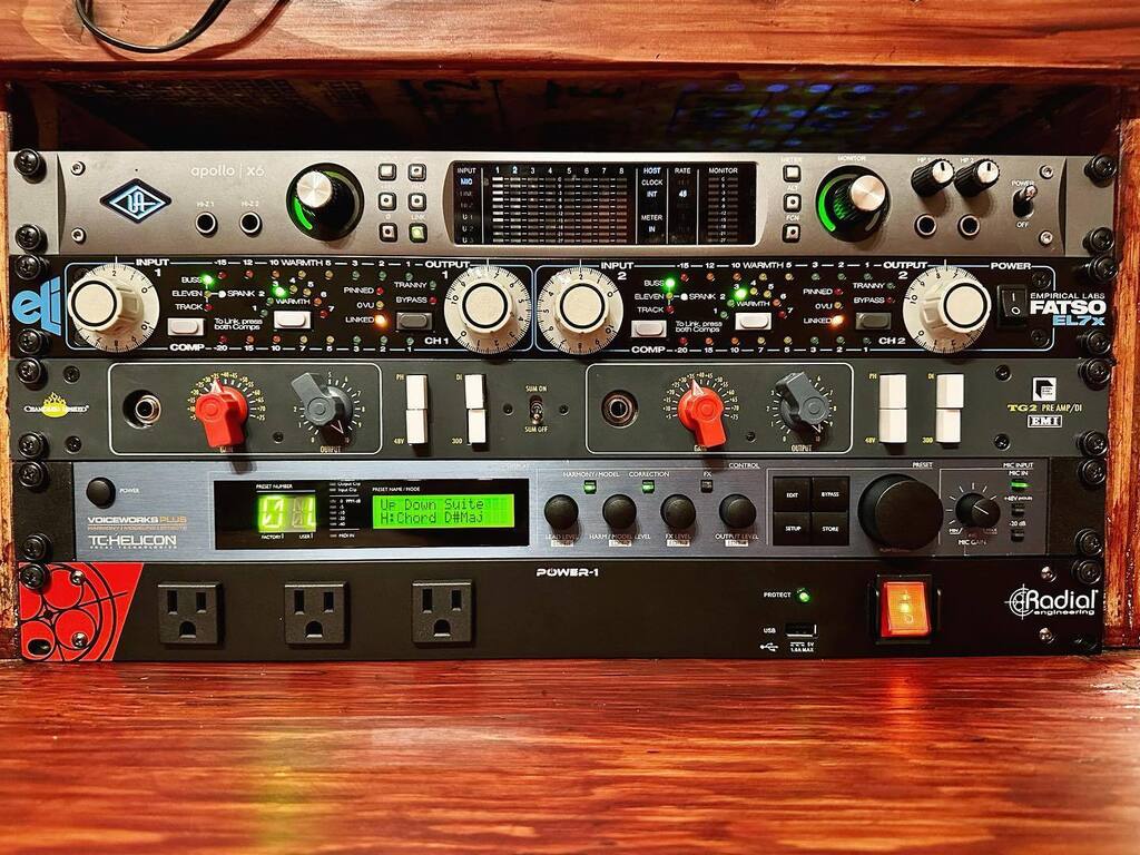 JonManness's tweet photo. All the gear I need to record: two channels of analog bliss, one modern digital effects box, and an an audio interface that can emulate gear I can only dream of owning. #musicproducer #gearporn #analoggear #recordingstudio https://t.co/zB91z07eRh https://t.co/zAIeYMcbk2