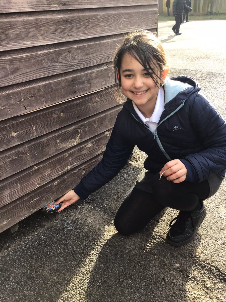 HighwoodPrim4P's tweet photo. Kindness rocks are being found and re-hidden! We are loving it in 4B. ❤️ 🪨 https://t.co/qdsQHCXEWQ