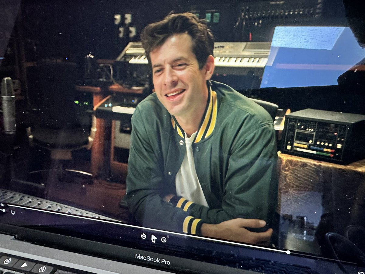 Watched the first episode of “watch the sound” with <a href="/MarkRonson/">Mark Ronson</a> on <a href="/AppleTV/">Apple TV</a> very very interesting. Loving it 🔥 let’s work #music #musicislife #educate #reggae #originators