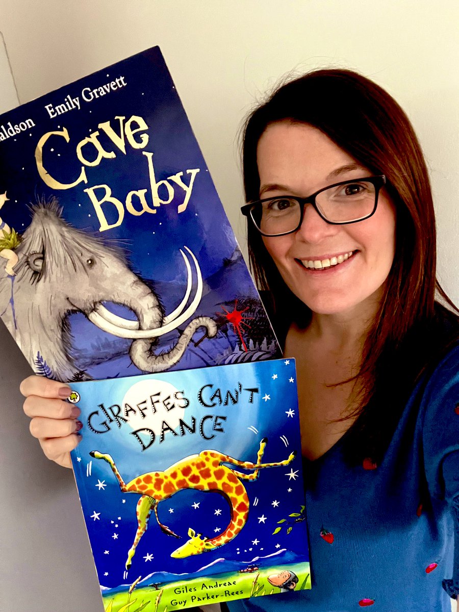 DandACYP's tweet photo. 𝓝𝓪𝓽𝓲𝓸𝓷𝓪𝓵 𝓢𝓽𝓸𝓻𝔂𝓽𝓮𝓵𝓵𝓲𝓷𝓰 𝓦𝓮𝓮𝓴 📚
Our Lynne’s top 2 picks of stories to explore with #CYP #cavebaby by #juliadonaldson and #giraffescantdance by #gilesandreae exploring #imagination #creativity #selfconfidence #rhyming #communication #NationalStorytellingWeek https://t.co/jNvi9e3nxA