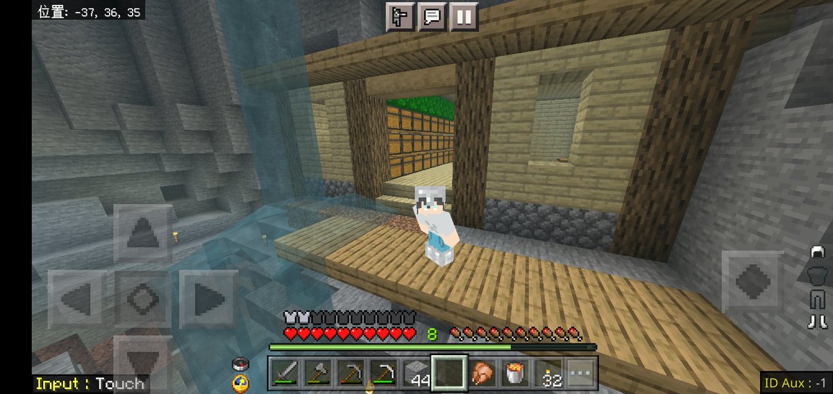 minecraft_baru's tweet photo. 洞窟の中に倉庫を建てました

 #マイクラ  #マイクラ統合版  #マインクラフト  #minecraft  #サバイバル https://t.co/NlTc4ffjpo