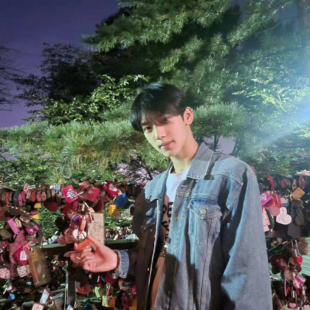c0y7xse's tweet photo. -`♡´- #한유진 과거 사진 타래 ო̤̫ https://t.co/1QHhZSS5ke
