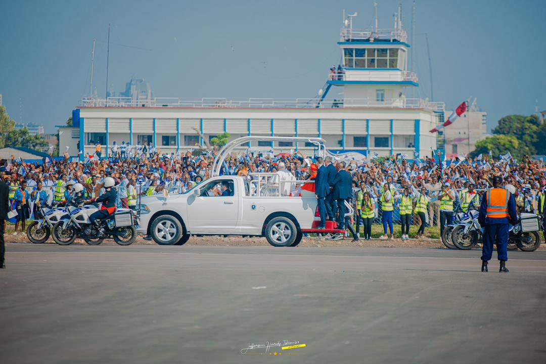 #RDC : Aucun mort ni blessé, 4 jours sans pluie même la nature s’est alignée pour marquer cette visite pleine d’émotions et d’enseignements. Grand merci à tous les services qui ont travaillé nuit et jour, sécurité, protocole, rtnc, journalistes, Optimum 🇨🇩🇻🇦#ChangementDeNarratif
