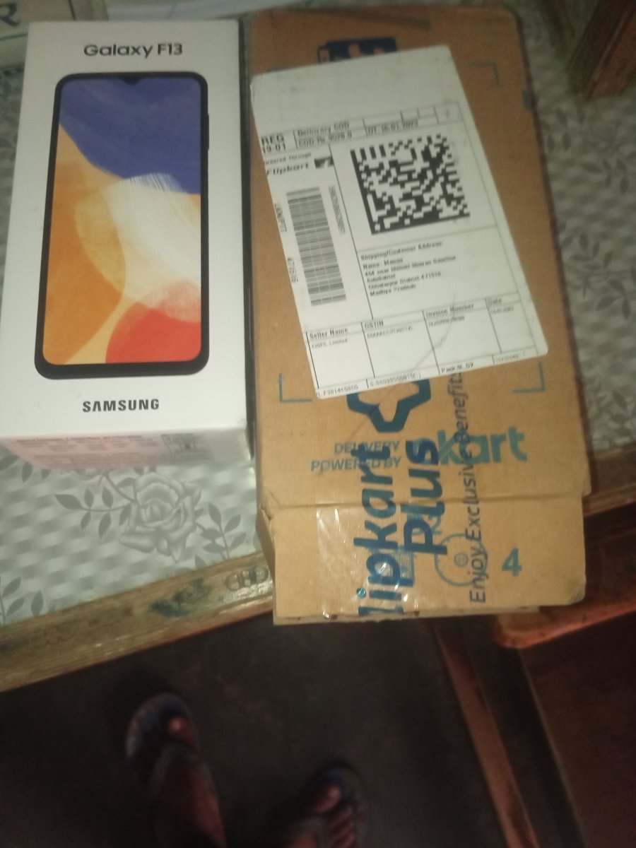 Pushpen63673257's tweet photo. i bought samsung galaxy f13 mobile phone from flipkart but i was delivered lemon company mobile when i put return to my return has been rejected 7 times now i am not getting solution of my problem what should i krun or you give me another phone i will refund my money https://t.co/HrpYds3T7W