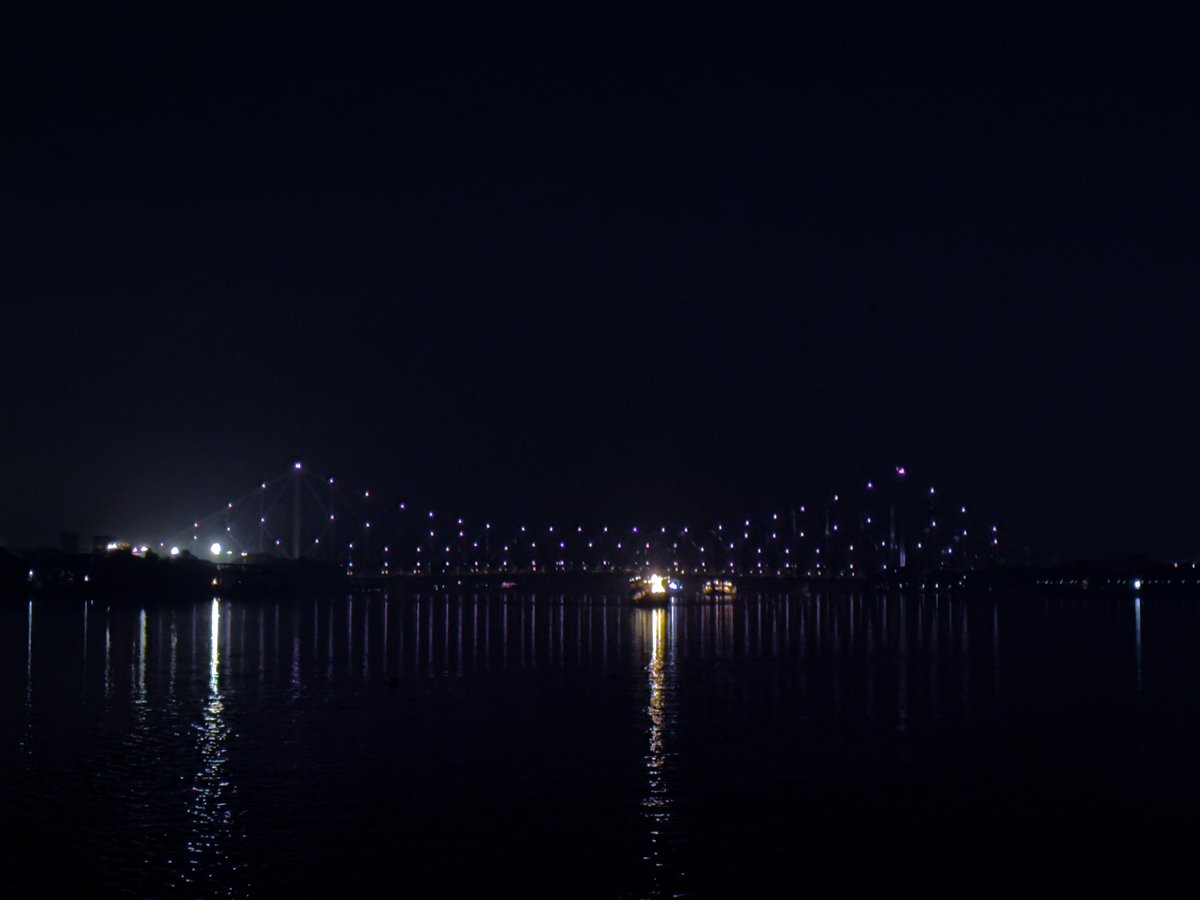 iammony's tweet image. The last one from my album! #HowrahBridge