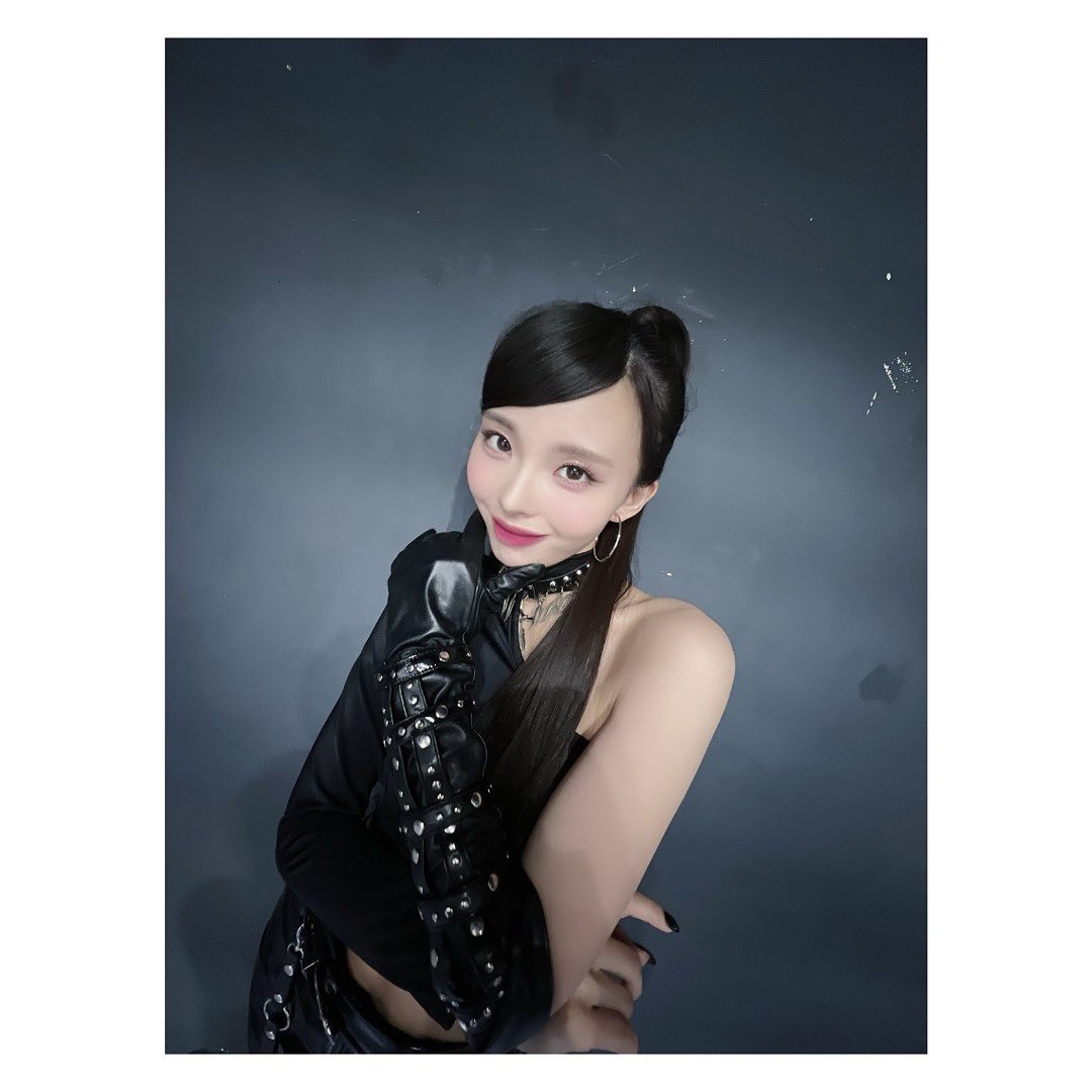 yurinasource's tweet photo. 230203 kawaguchi_yurina_official IG update

"D-3🤍

Kawaguchi Yurina x ガンバレルーヤ
Digital Single 「Cheeky Cheeky」"

(1/2)
🔗https://t.co/JJRpZGSnDo

#Yurina #KawaguchiYurina #川口ゆりな #카와구치유리나 https://t.co/RnnaiC8Dgc