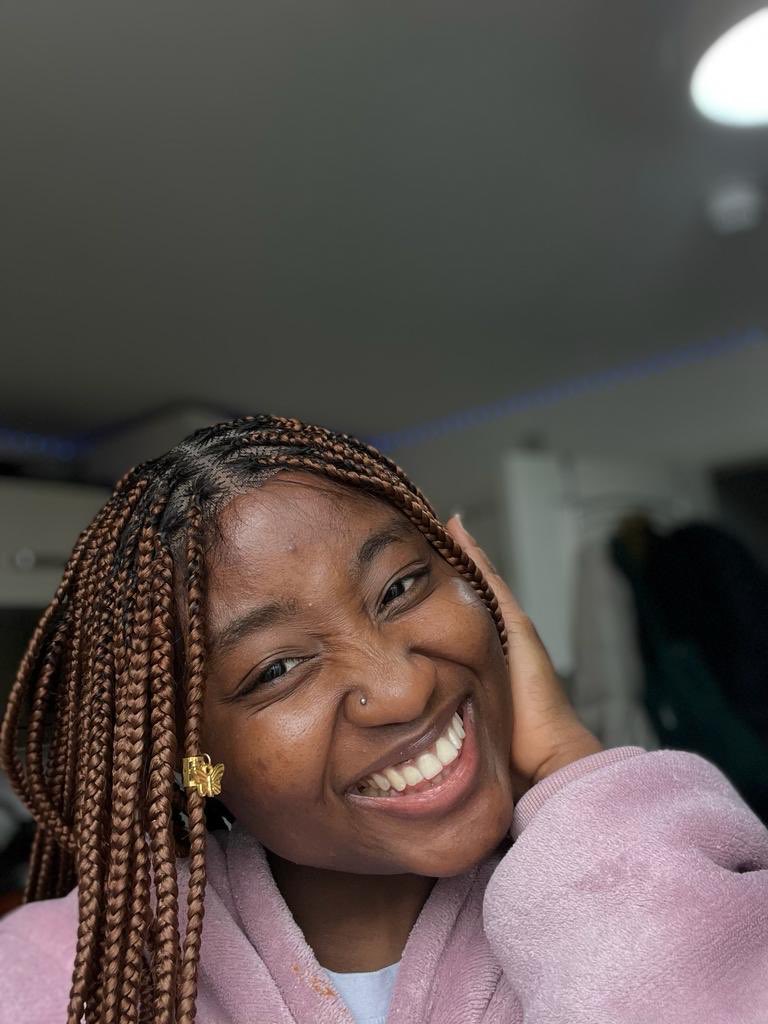 adet0lani's tweet photo. @_theladymo @_walentino_ Na wig me Dey sell o , please retweet, patronize and refer 🙏

Comes in full lace, frontal and closure
 Location is Ibadan delivery is nationwide https://t.co/JnmxMfVIKq