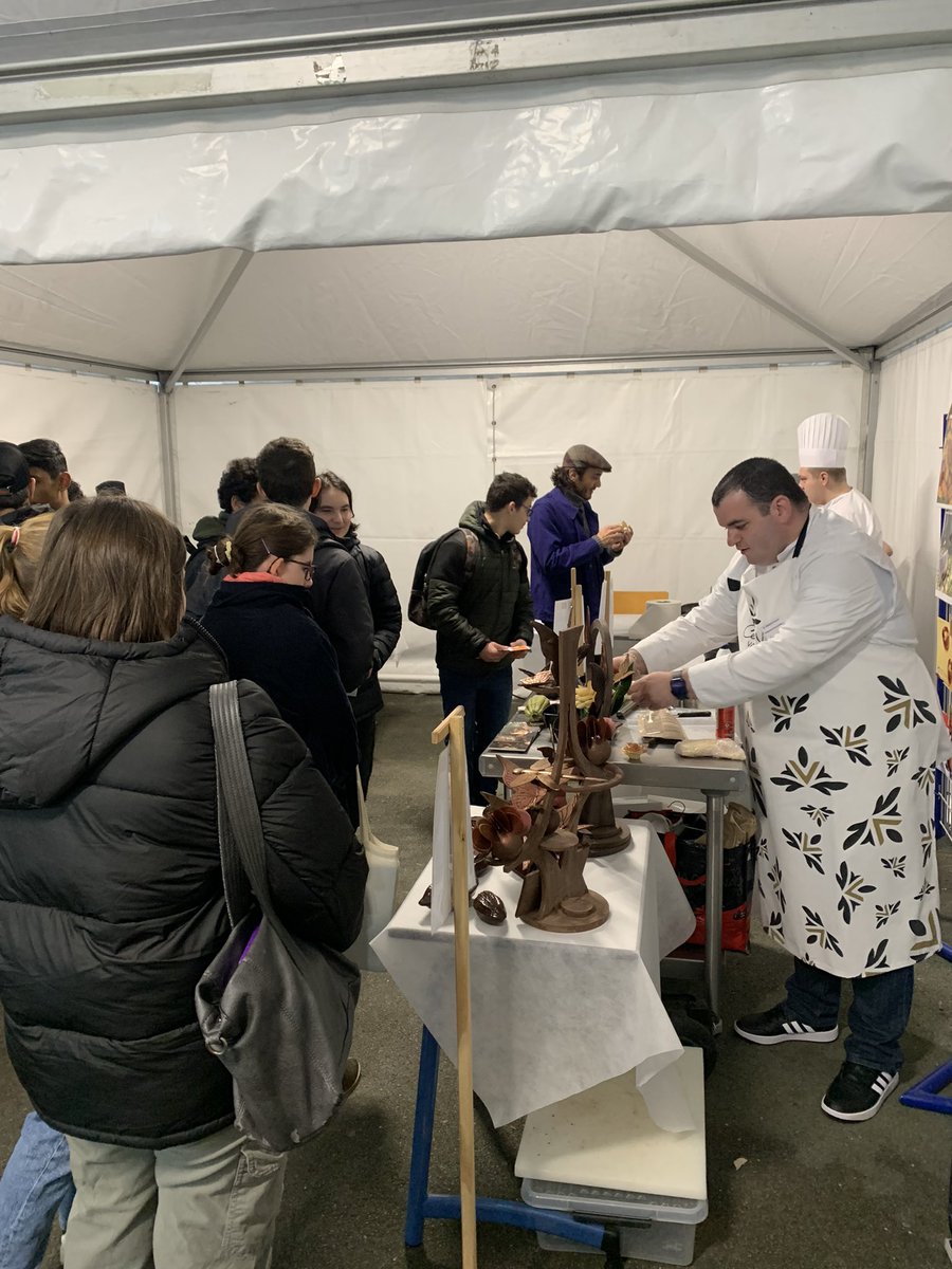 Parcours Avenir. Des élèves du collège Fromentin ont participé au Carrefour des métiers du collège Beauregard. Merci aux élèves et aux équipes du Clg Beauregard pour leur accueil et l’organisation de ce moment très instructif. <a href="/DSDEN17/">DASEN17</a> @MahdiTamene <a href="/acpoitiers/">Académie de Poitiers</a>