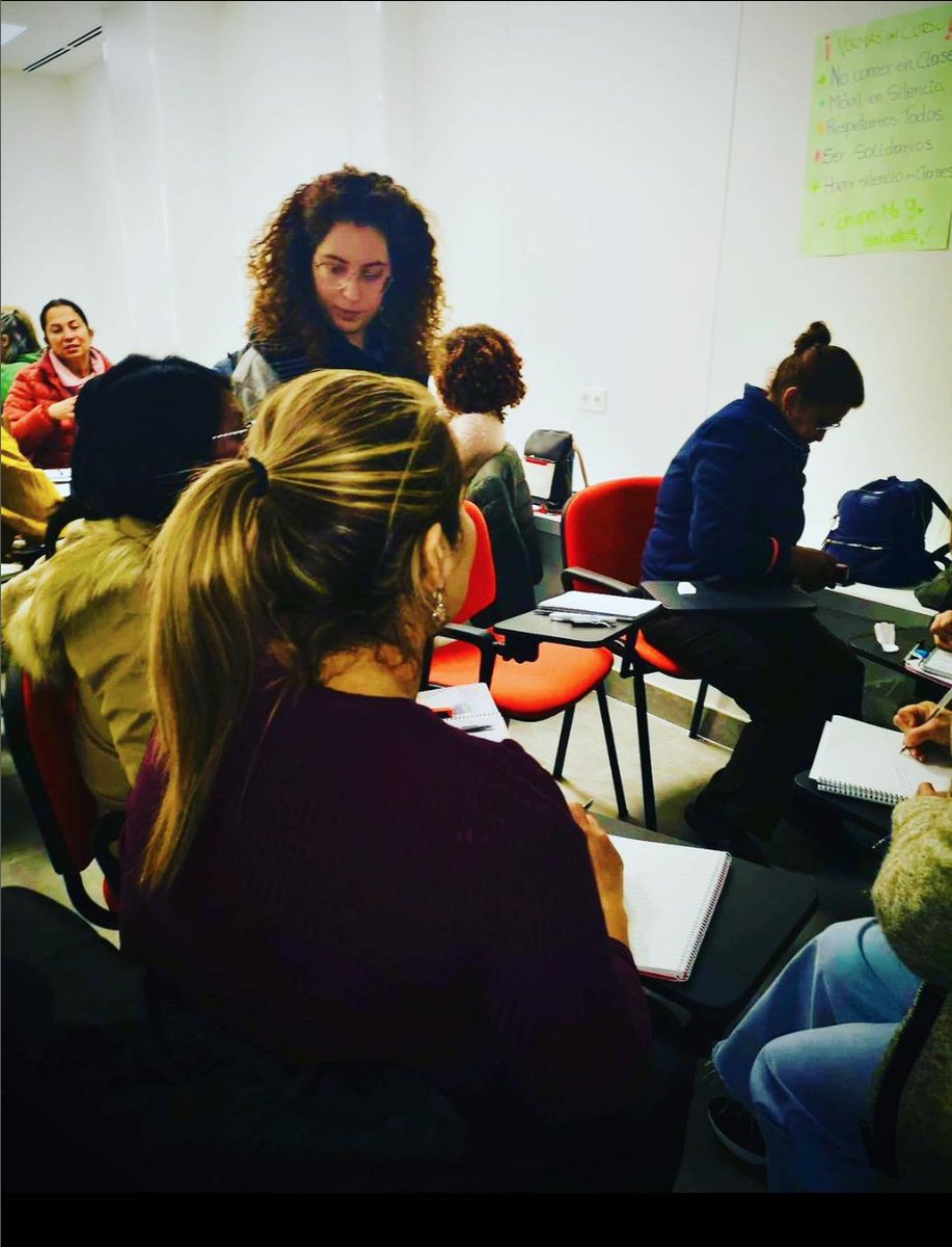 En este curso, con nuevas metodologías andragógica y ágiles.Aprendes como ejecutar las diversas funciones del Personal de Atención Sociosanitaria,a través de dinamizaciones grupales como individuales y a gestionar tus emociones en diversas situaciones. Desarrollo personal PASS.