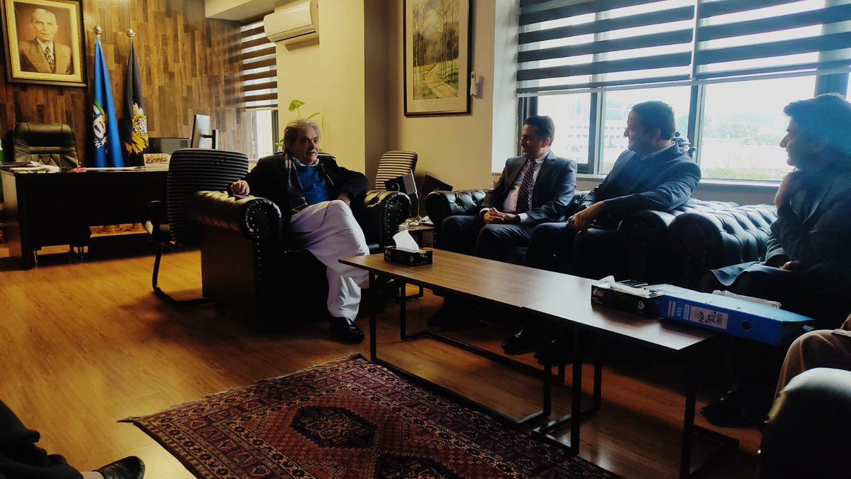 AdilShe12's tweet photo. Meeting with Mr. Tariq Pasha , Minister of State / Special Advisor to Prime Minister https://t.co/ch9X7iYHEV