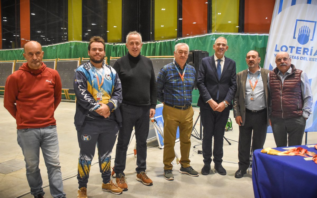 #ArcoTDLSala23 

Cuadro de honor y fotos de familia del Campeonato de España de Arco Tradicional, Longbow y Desnudo en Sala celebrado también el pasado fin de semana en León.

📸 bit.ly/3YiBKuv
📺bit.ly/3DxJn8j
📄bit.ly/3JDfbga