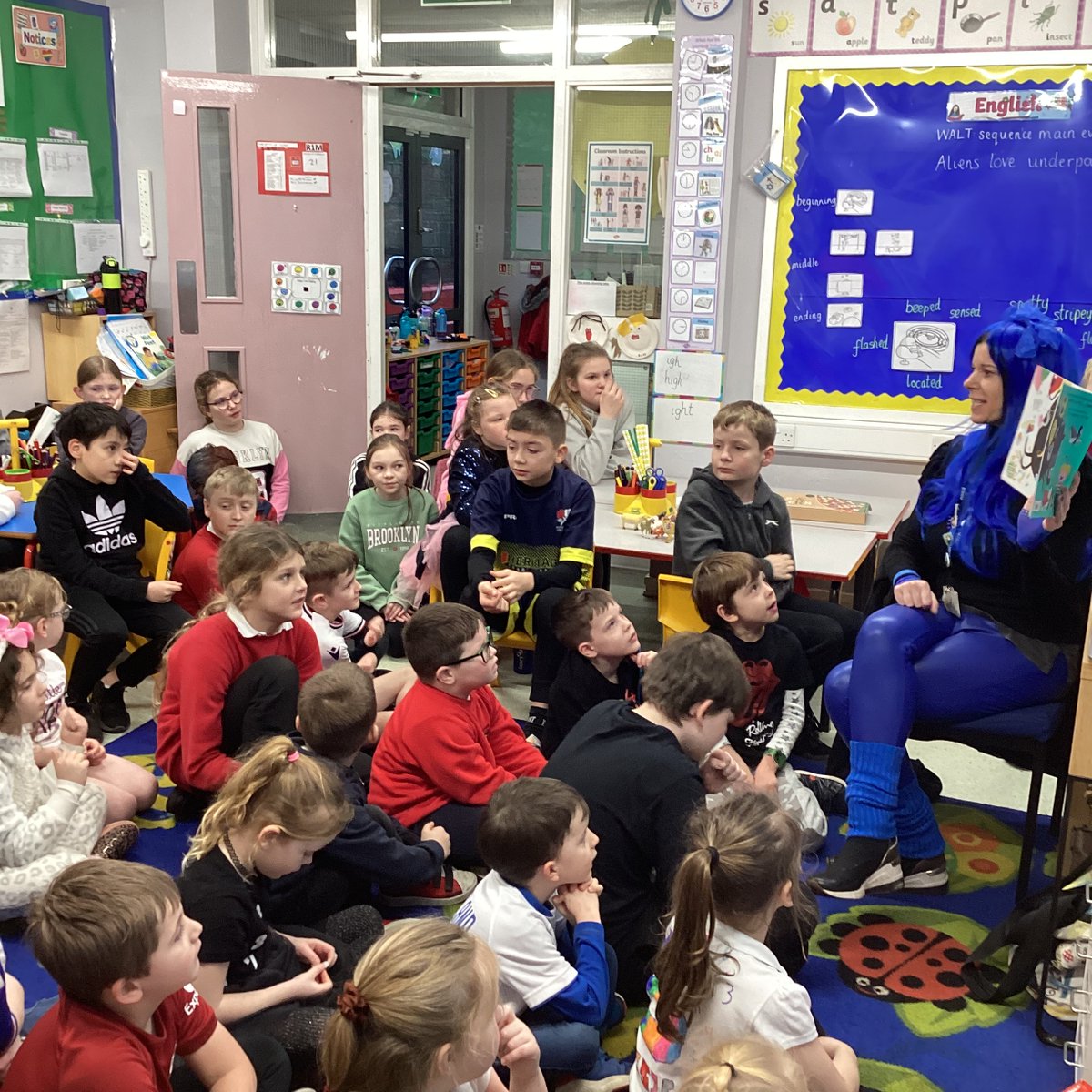 HorwichParishCE's tweet photo. We have practised our addition skills with our buddies. We read βHow many legs?β and then used our toy animals to create our own equations. #HPY1 #HPEYFS #NumberDay https://t.co/hz56snIyHj