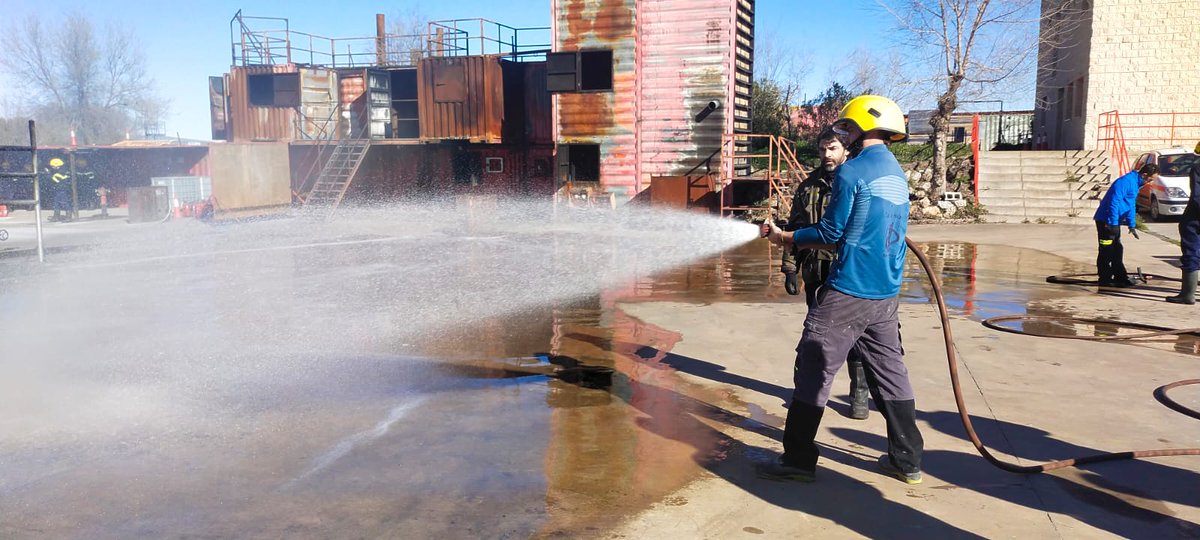 Simulacro de 👩‍🚒#Bomberos #Forestales de #MasterD ❗

Durante 5 horas, nuestros #opositores lo han estado dando todo en el simulacro de 🎄🔥#incendio forestal.Marca la diferencia con la mejor preparación.

 ¿Quieres ser el siguiente? ¡Infórmate! 👇
ow.ly/vfZs50MIVTu