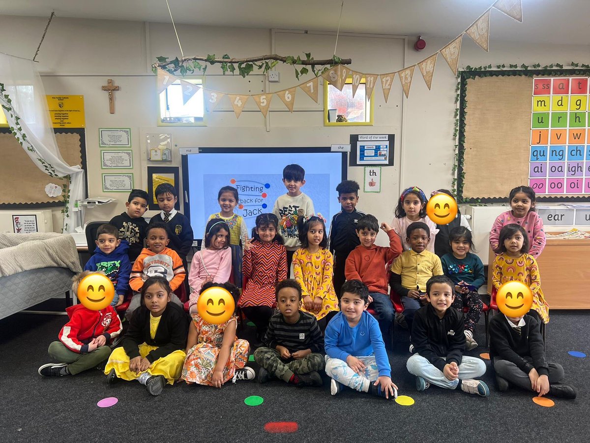We have loved wearing bright clothes for #GoBrightDay. 🧡 Supporting and standing in solidarity with #GoBrightDay @MDUK_News @Fightingbk4Jack #musclesmatter #catholiclifehfb10 #csthfb10
@BhamDES  🧡🧡🧡