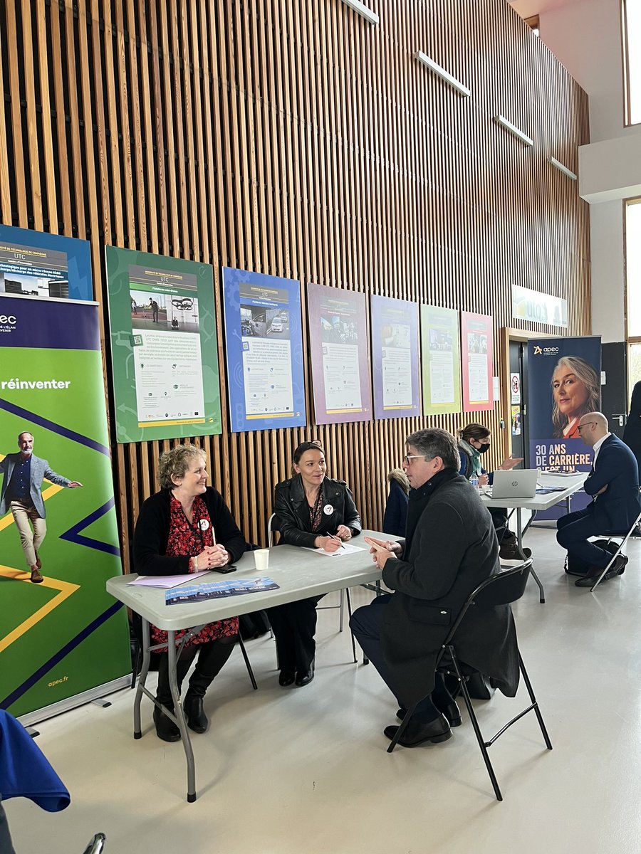 valeriefenaux's tweet photo. Au salon Rebond Cadres @utcompiegne 27 entreprises présentes pour recruter des #cadres #seniors @Apec_HDF co organisateur historique @Apecfr @BrunoJonchier @ChMARNAUD https://t.co/q0ABGnPF2L