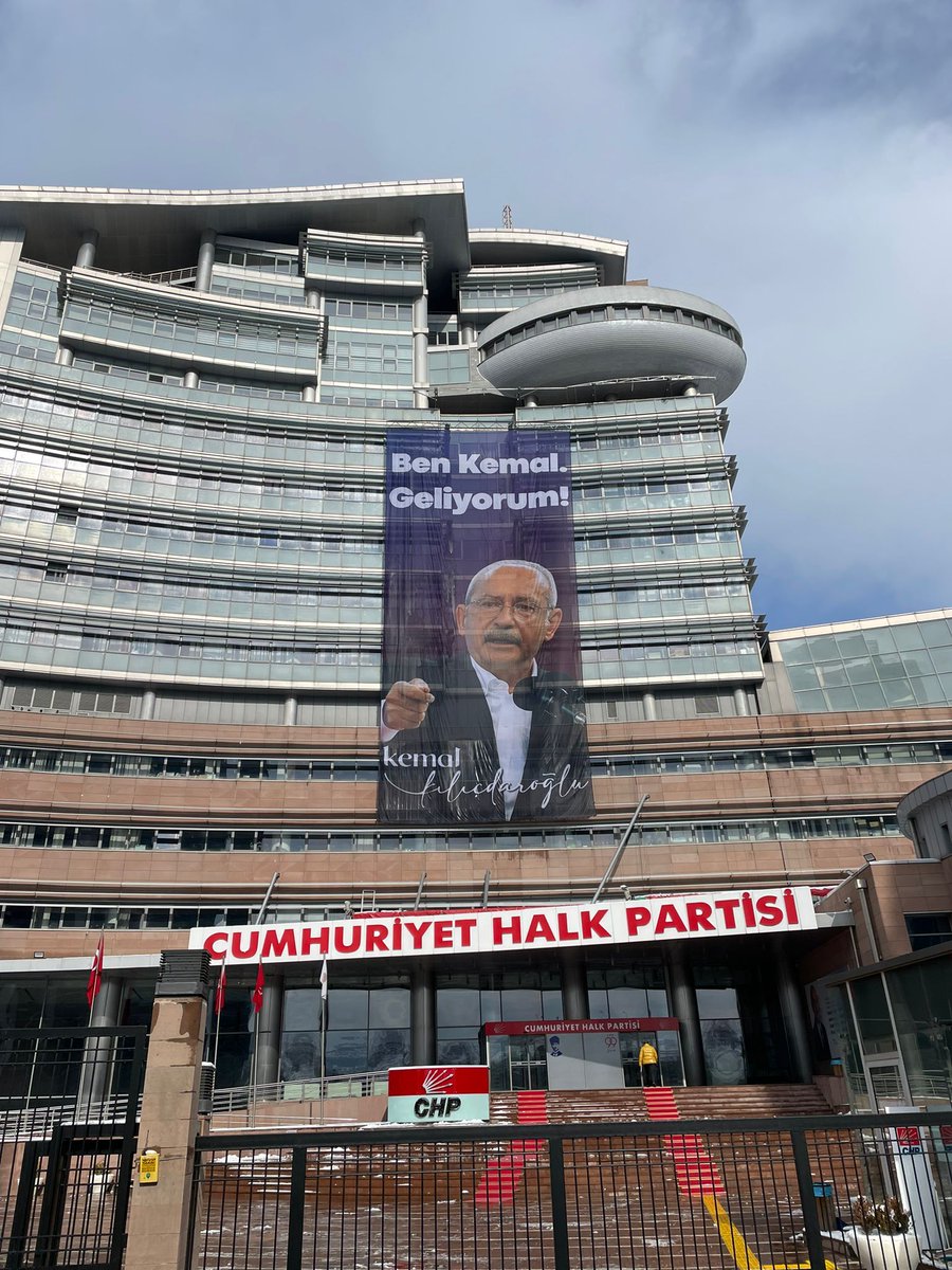 “Ben Kemal, geliyorum…”

<a href="/kilicdarogluk/">Kemal Kılıçdaroğlu</a> <a href="/herkesicinCHP/">CHP 🇹🇷</a>