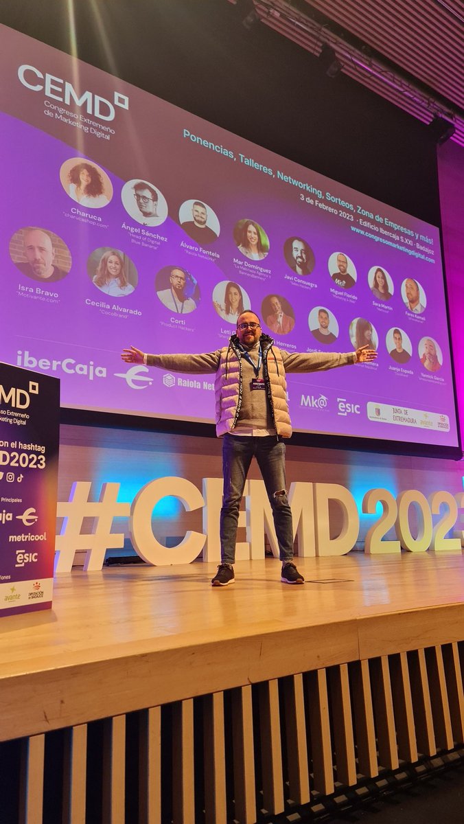 contacteando's tweet photo. Gracias @pablogarguez por seguirnos!

¡Gracias por el recibimiento en #Badajoz !
Otra Edición más de #cemd2023 !
@CEMKTD https://t.co/Yb66pFBrfW