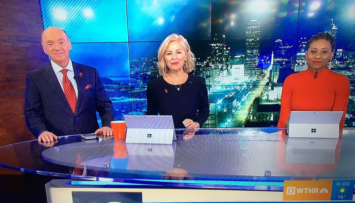 Happy #HeartMonth @ChuckWTHR. Thanks for wearing red today to support @GoRedForWomen and heart health. @JuliaMoffitt13 @JaleaBrooks #WearRedDay #13Sunrise