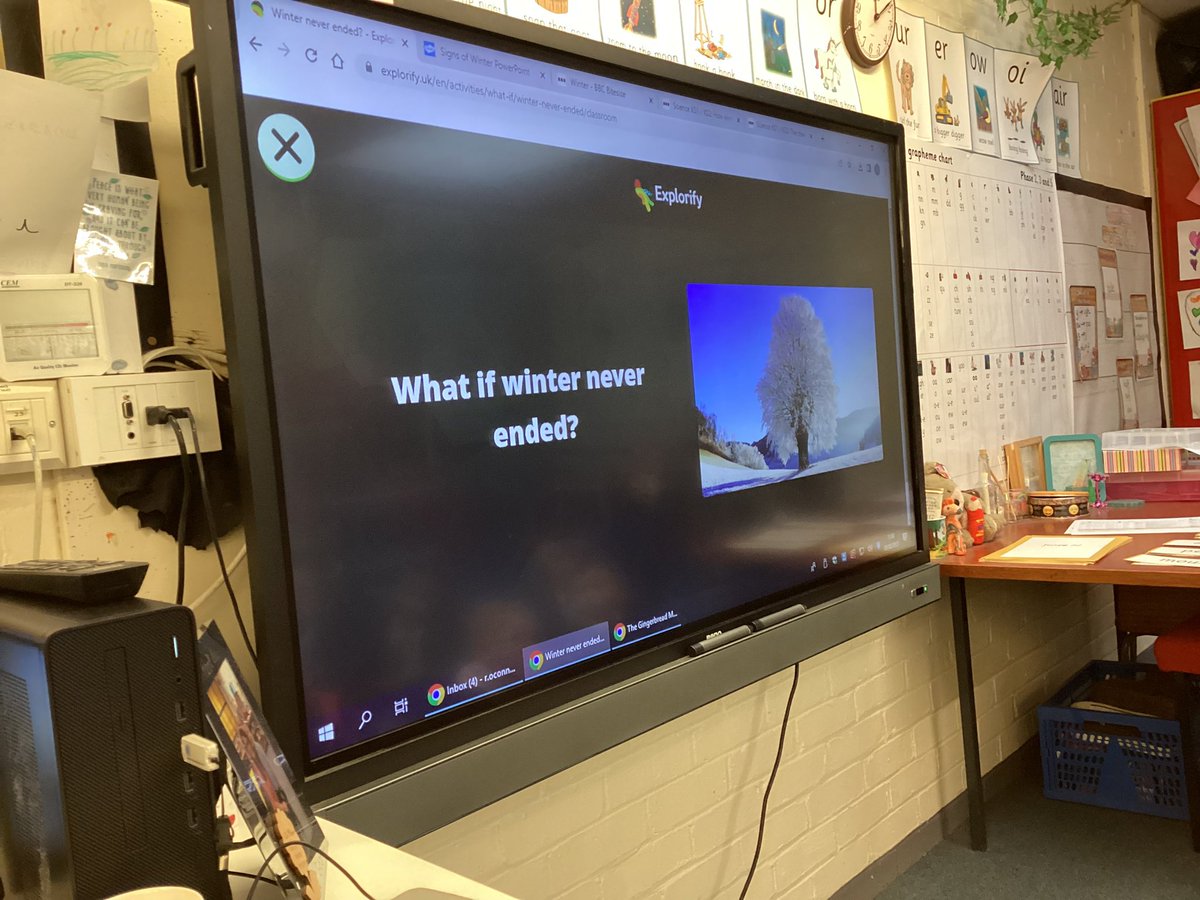 stelizcp1's tweet image. We love #explorify to start our Science lessons. We thought about this question today and we had lots of ideas for this zoom in zoom our picture. What do you think it is? What is your answer to the question? 🧊 ❄️
