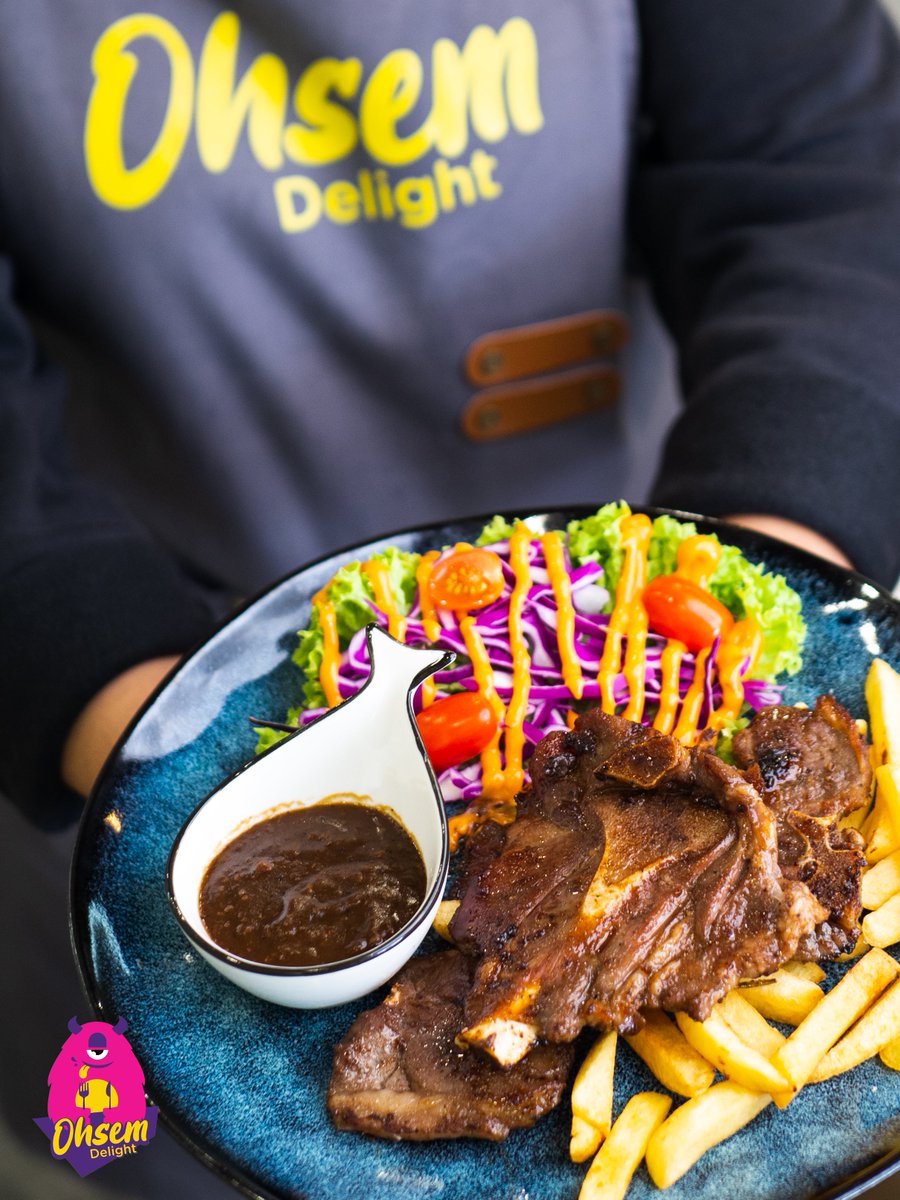Try our mouth watering juicy and tender Grilled Jamaican Jerk Lamb today!

Served with fresh salad slathered with thousand island dressing, creamy black pepper sauce and the classics straight cut fries.

#banting #bantingfoodie #bantingfood #kualalangat #bantinglifestyle