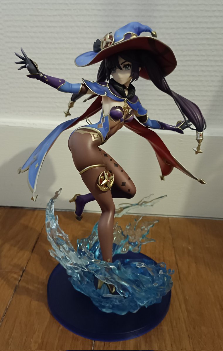 Vainharte's tweet photo. La petite dernière ! 🥰 Première de la collection Genshin : Ganyu est déjà en attente, J'espère voir une Ayaka / Yelan dans les prochains mois (à prix raisonnable : rip Ningguang &amp; Xiao)🤞
Encore merci à @DeriveFigurine pour leurs services incroyables! 💯 https://t.co/2eOKrTvBTl