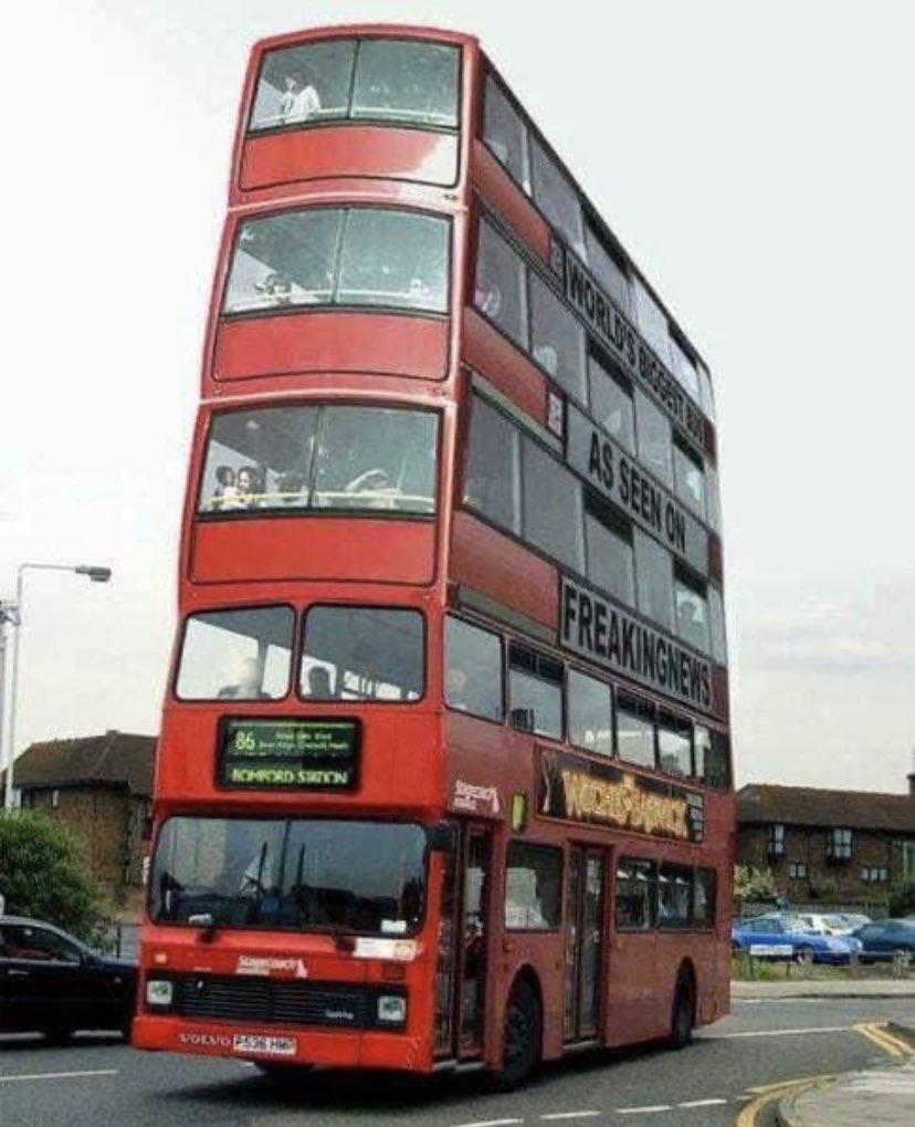 StokeyyG2's tweet photo. Chelsea’s team bus for the rest of the season https://t.co/JJ87iIxe6k