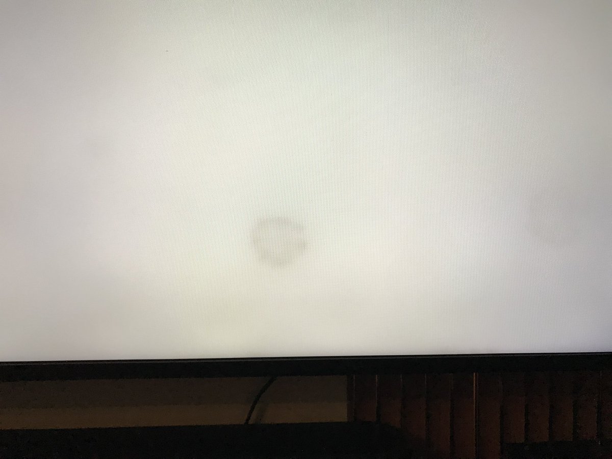 jas_matharu's tweet photo. Bought a Sony Bravia Smart TV. Within warranty,had to be repaired for lines on panel. Repaired,still had some circles,was assured will go away. Condition after normal use. 1.2L on TV and 40K to repair. Barely 2 yr old. Shame. Think b4 you buy Sony. Fix it @sony_india https://t.co/nuqu8Qec09