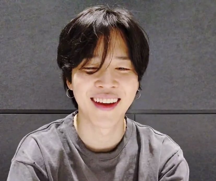 jmnsource's tweet photo. jimin’s smile is everything to me https://t.co/UCI2iE8IN6
