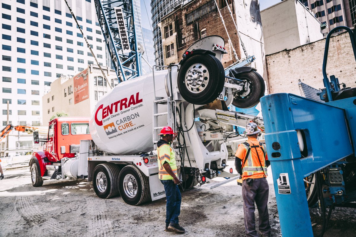 <a href="/heirloom/">x_x</a> <a href="/CentralConcrete/">Central Concrete</a> “This demonstration project is a global milestone for #CarbonRemoval technology that confirms concrete’s great potential as a #Climate solution that can permanently store CO2 in our most essential infrastructure,” - <a href="/RobNiven/">Robert Niven</a>, #CarbonCure Chair and CEO
