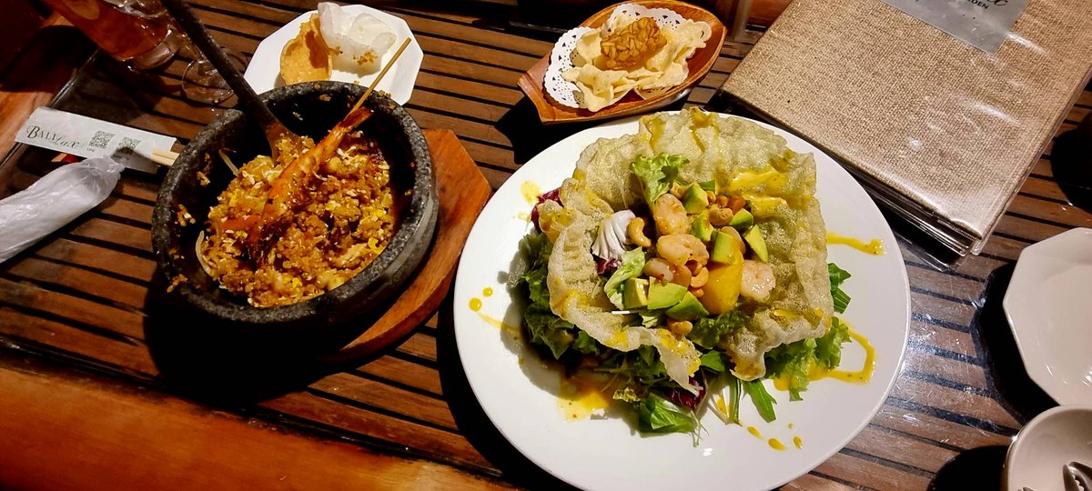 梅田でインドネシア料理なう