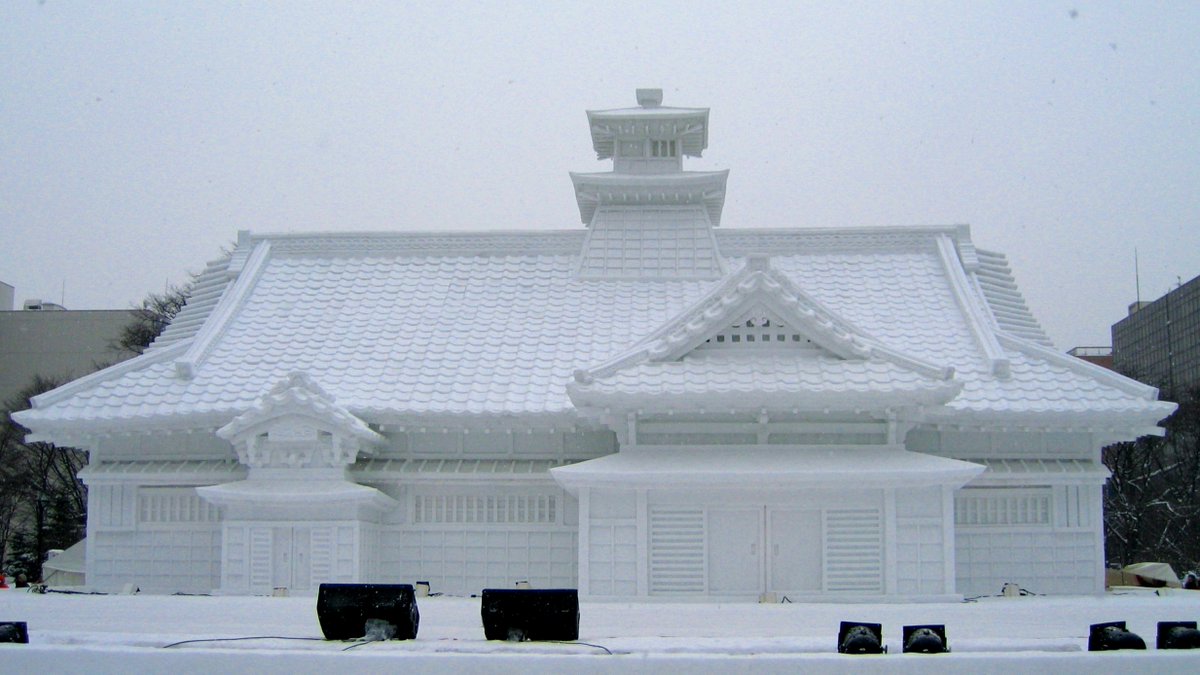 だいぶ昔のさっぽろ雪まつりの大雪像。箱館奉行所です🥰#sapporo #hokkaido #winter #landscapephotography
#sapporowinterfestival #japan_daytime_view
#さっぽろ雪まつり  #写真好きな人と繋がりたい #キリトリセカイ #大雪像 #japan_bestpic_ #japan_photogroup #箱館奉行所 #htb #五稜郭 #函館
