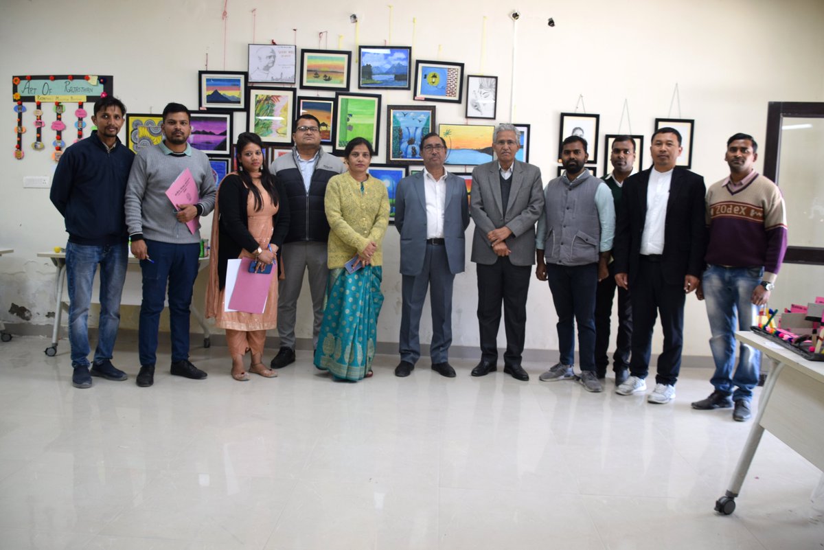 riea_official's tweet photo. Today (03.02.2023) "Under implementation of Art integrated learning programme" art integrated learning exhibition is conducted by DMS, RIE Ajmer. https://t.co/Kmevo7Owef
