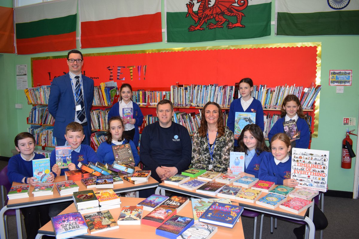 We're really grateful to <a href="/ArdaghGroup/">Ardagh Group</a> for their donation of £500 worth of books for our library. The books are flying off the shelves already! Antony Owens from Ardagh is shown with our house captains and the new books in our library.