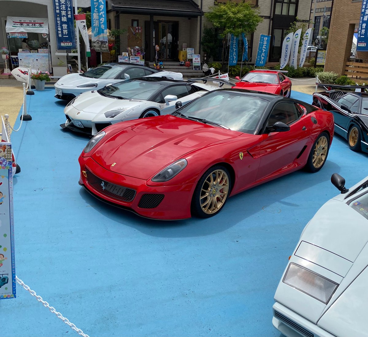 PZ10cPIB3wUQv8i's tweet photo. いつもイベントに参加して下さっている599GTBをベルリネッタで再現してみた
ロータス追加してくれぇ〜
#グランツーリスモ7
#F470C
#フェラーリ https://t.co/b2qkozHLpg