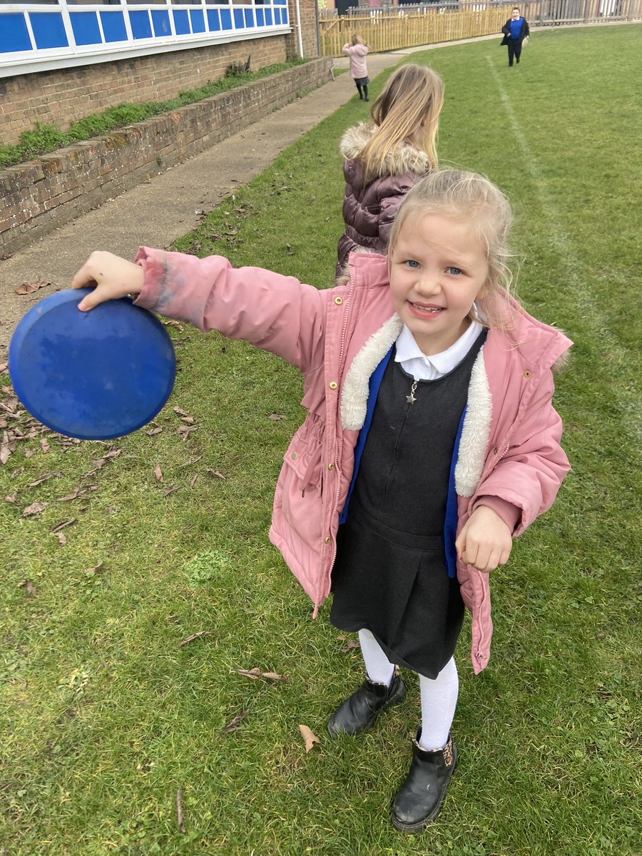 francisaskew's tweet photo. 2AB enjoying the outdoor maths challenge for NSPCC number day #FAPSmaths #FAPSnumber https://t.co/O8VL5wDqjE