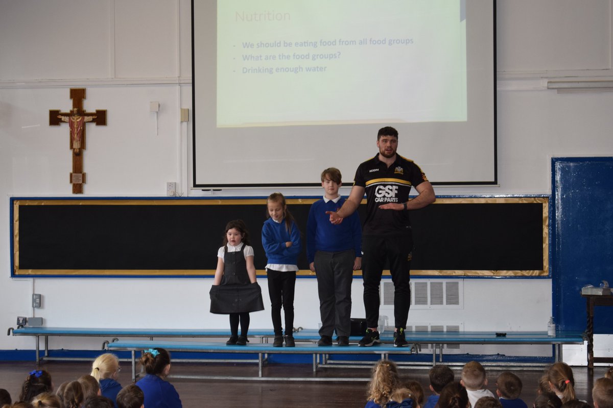 We have had a great assembly with Matt Reid from <a href="/NWCFOfficial/">North Wales Crusaders Foundation</a> <a href="/NWCrusaders/">North Wales Crusaders</a> this morning where Matt spoke to us about the importance of good nutrition, drinking lots of water and staying healthy. Diolch, Matt!