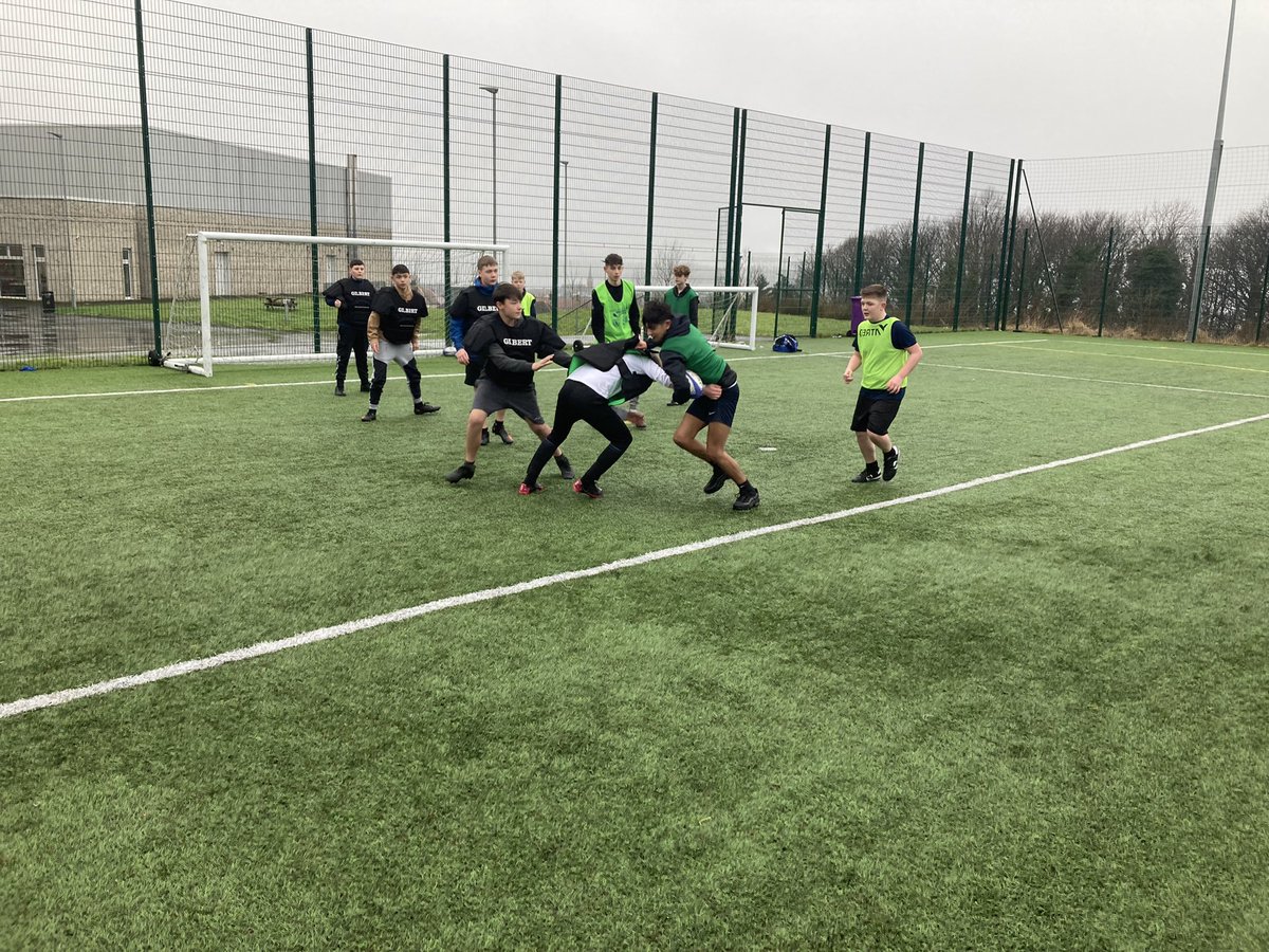 LargsAcadPEdept's tweet photo. S2 Boys school of rugby group enjoying using the new tackle suits during small sided games, whilst being coached by ex pupil @joelmcevoy12_ @LargsAcademy @polarbearsteve https://t.co/hLRZGHc8Cz
