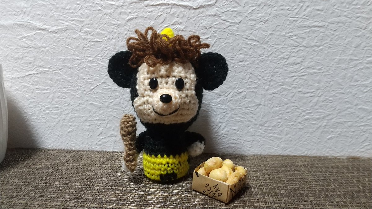 minoriuminoru's tweet photo. 今月のネイルも可愛くしてもらって帰ってきてからずっとニヤニヤ😍

2月のあみぐるみは鬼さんミッキーを編みました🧶 https://t.co/eIhyI9wh7H