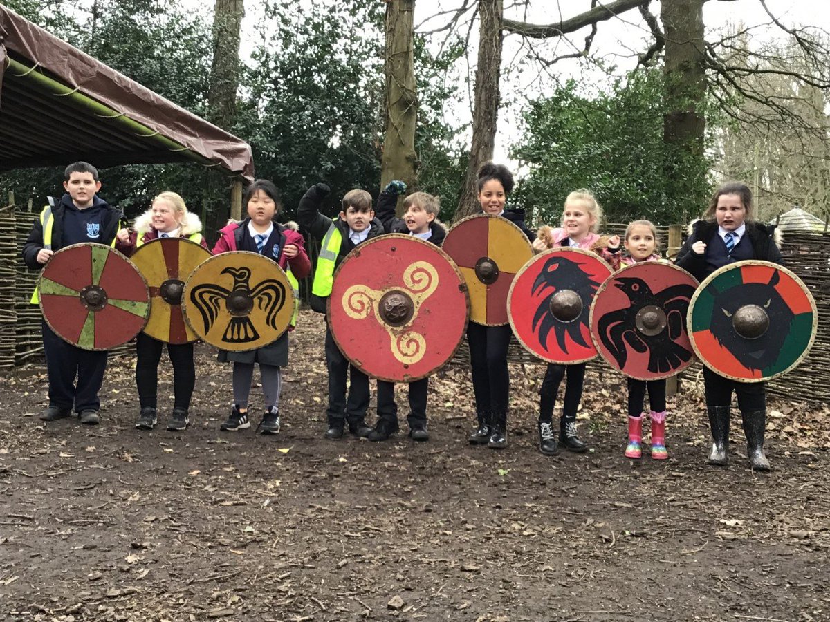 MrJonesBVP's tweet photo. We had a brilliant History trip yesterday to @tatton_park! We really enjoyed learning all about the Vikings and Anglo-Saxons @BelleValeSchool 

https://t.co/UPjQcmWjOh https://t.co/2R2DUODI1w