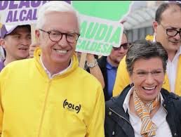 Lo que repugna es ver al marxismo leninismo entregado en cuerpo y alma a una neoliberal redomada como <a href="/ClaudiaLopez/">Claudia López Hernández</a>. El odio y la envidia de Robledo hace rato lo tiene jugando el papel de idiota útil de la derecha.