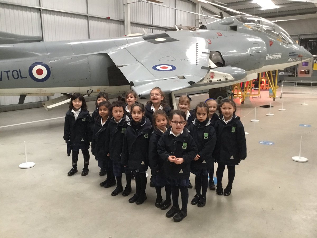 #UrsulineY1 had a brilliant trip to Brooklands transport museum. We learned all about the history of different forms of transport and had a fun workshop where we made and flew gliders. We even went inside Concorde and the Sultan of Oman’s private jet! #UrsulineHeartMindSoul