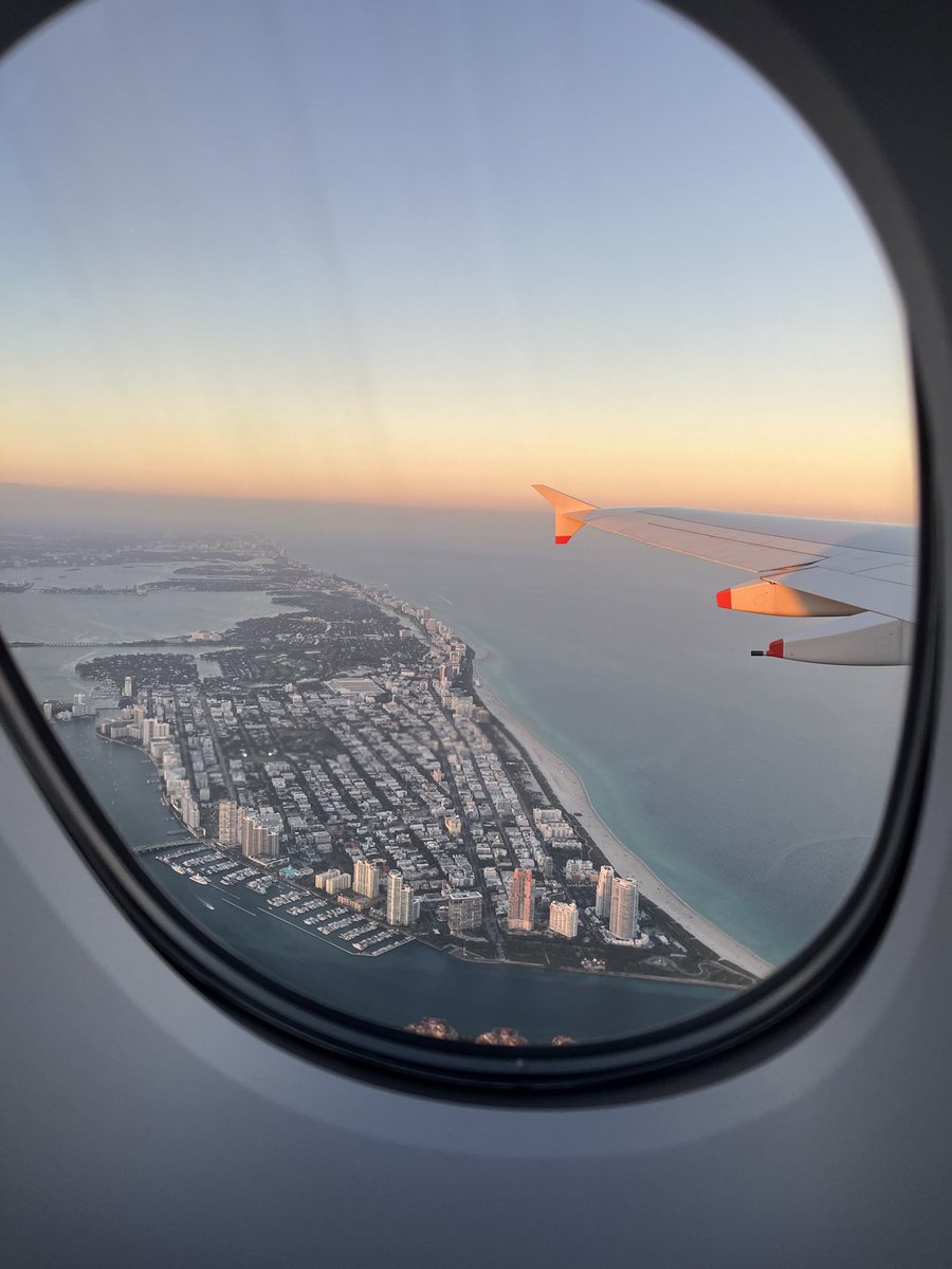 A great view of South Beach Miami after departure🤩 #wingfriday #A380 #BA #Miami #Britishairways