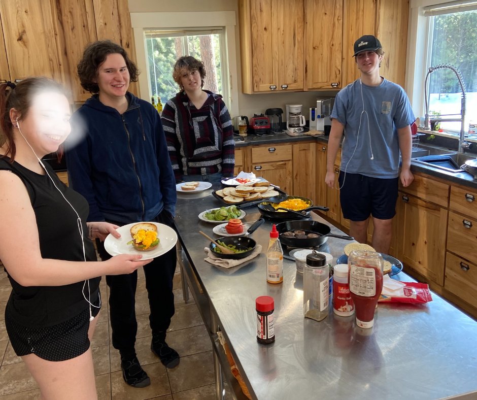 EchoSprings_ID's tweet image. Learning life skills and self-sufficiency can be as fun as it is powerful! 🍴🍽

#echosprings #echospringstransitionstudycenter  #freshstartforyoungadults #findyourpath #empoweringyoungadults #findyourpath #bestlife #liveyourbestlife #thehelpyouseek #thehelpyounee