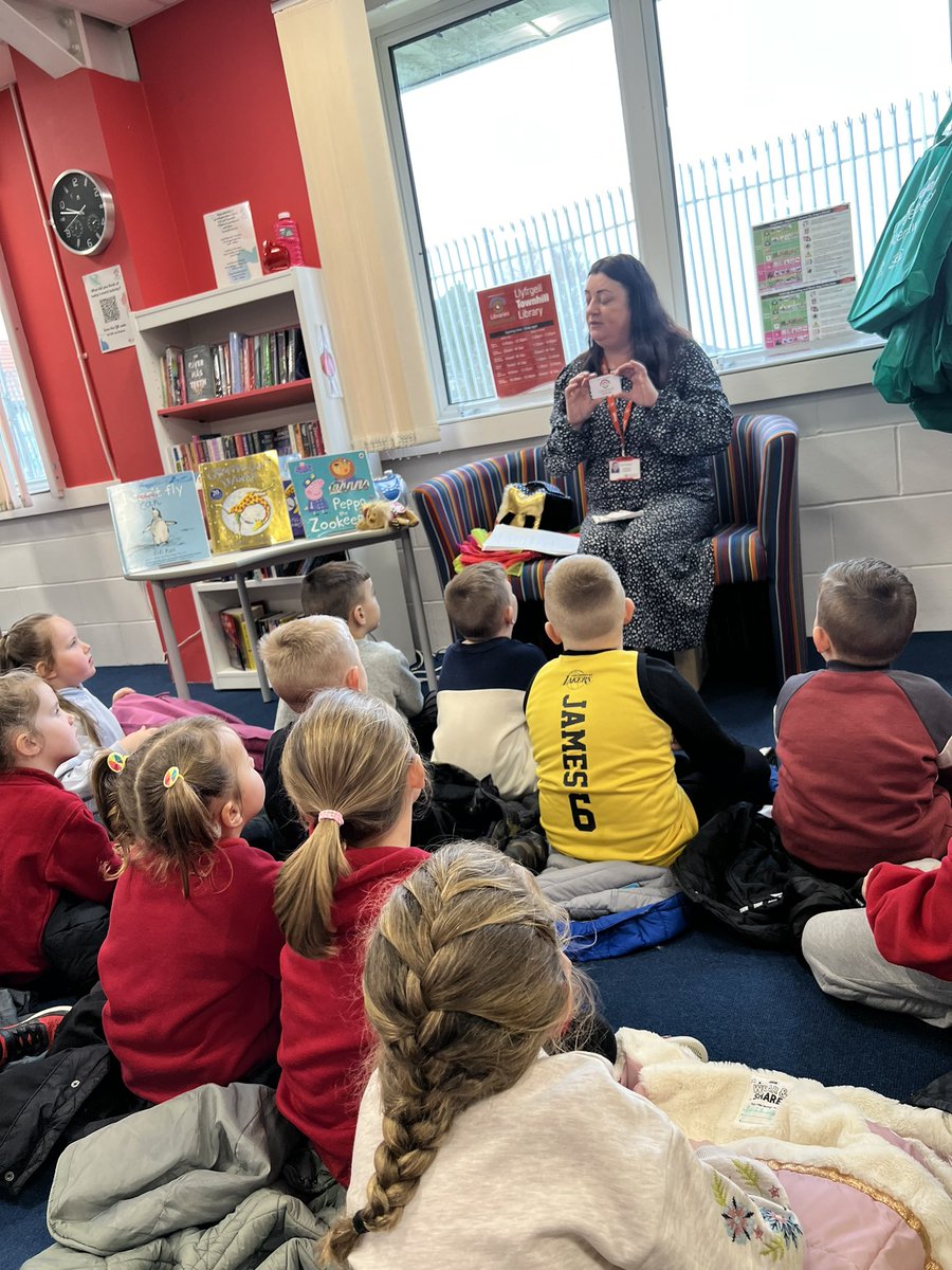 BubsyTownhill's tweet photo. #tcsyear1 have had a wonderful morning at Townhill Library with Sue! @PhoenixTownhill @LibraryLine We listened to stories all about animals! We loved the story ‘Who’s in the loo?’ ☺️📚 We have loved celebrating National Storytelling Week!! #NationalStorytellingWeek #TCSLLC https://t.co/kaAGGo9zkT