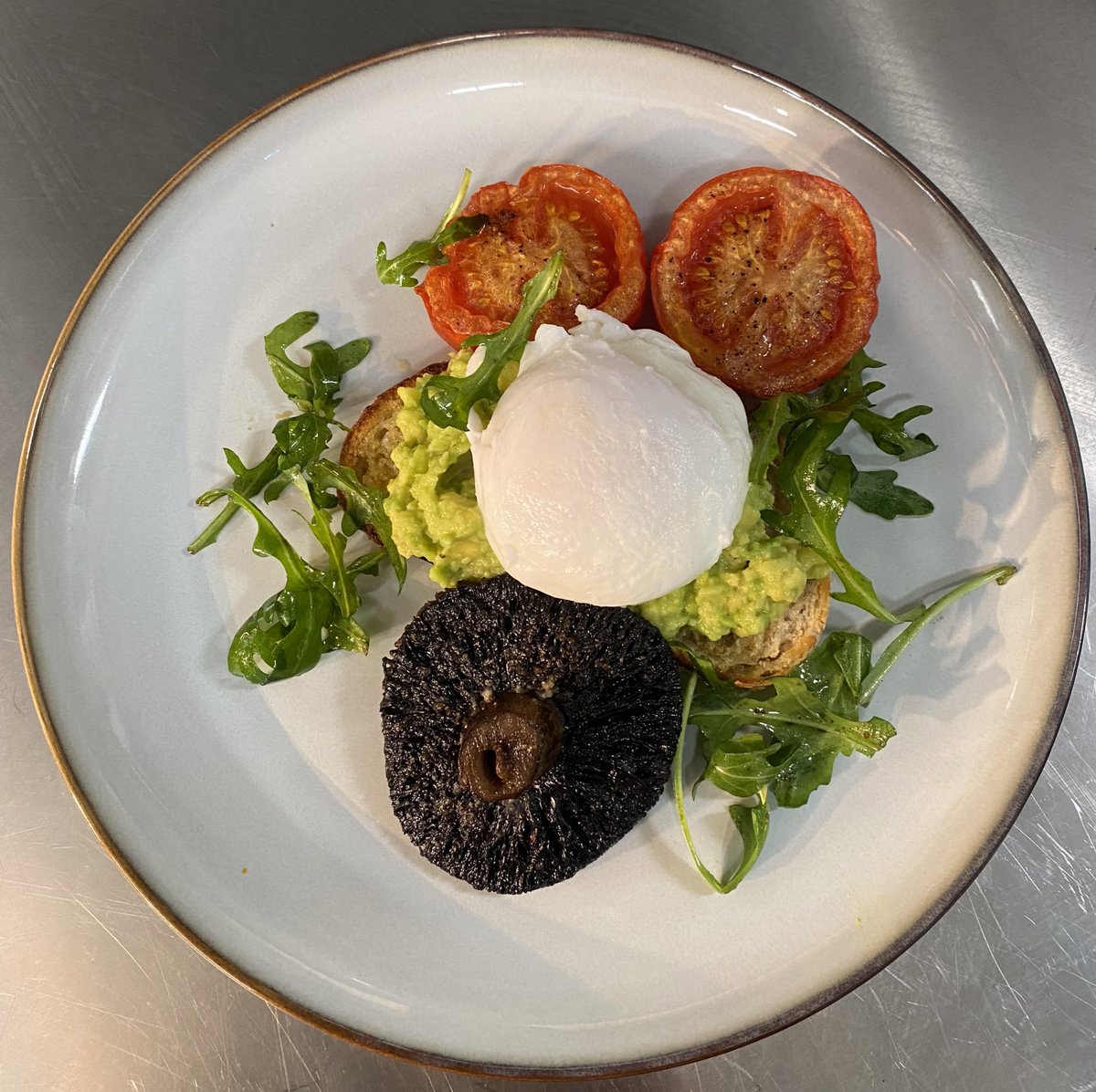 SheldonSpa's tweet photo. Every Friday should start with brunch, and then a little later a massage should follow.
When will you be joining us..? #thesheldonway #firstwebrunch #followedbyamassage https://t.co/6gEOXDGi1D